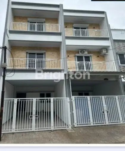 RUMAH BARU 3 LANTAI DURI KEPA