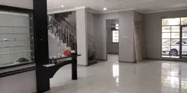 Dijual Rumah terawat di Komplek Sumber Sari