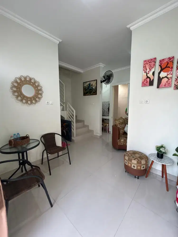 Jual rumah 2 lantai grand shanaya full furnish bersih rapi terawat
