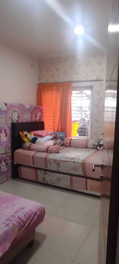 DIJUAL RUMAH 2 LANTAI DI KRESEK,DURI KOSAMBI JAKARTA BARAT