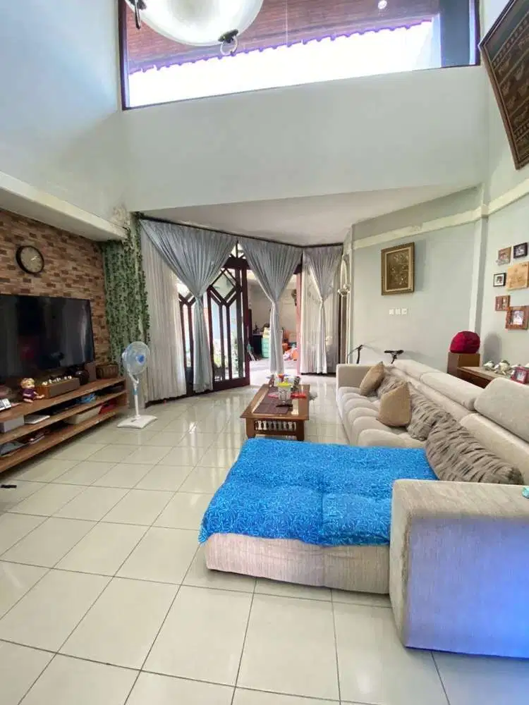 FOR SALE RUMAH SANGAT STRATEGIS DI PUSAT KOTA DENPASAR