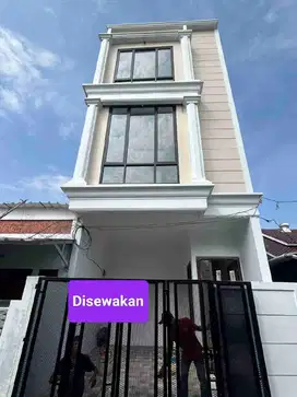 RUMAH SEWA HAJINAWI CILANDAK BARAT CILANDAK JAKARTA SELATAN