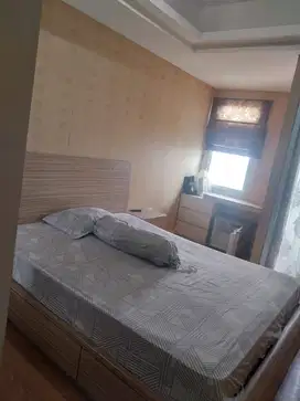 Disewakan Studio Furnished Lt tinggi Siap Huni Apartemen Green Lake Sunter