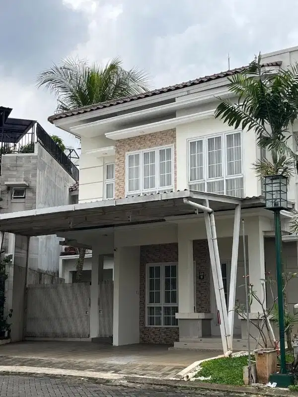 Rumah Istimewa Siap Huni Rafflesh Hills Cibubur dekat  tol Cibubur