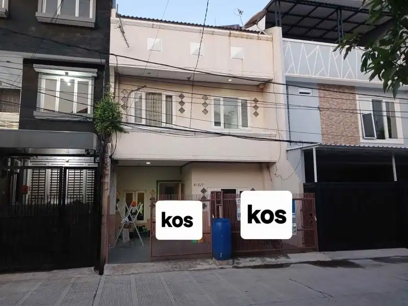 Rumah kos, 3 lt, dekat mall kelapa gading