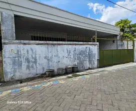 Jual rumah di daerah kenjeran cocok untuk usaha