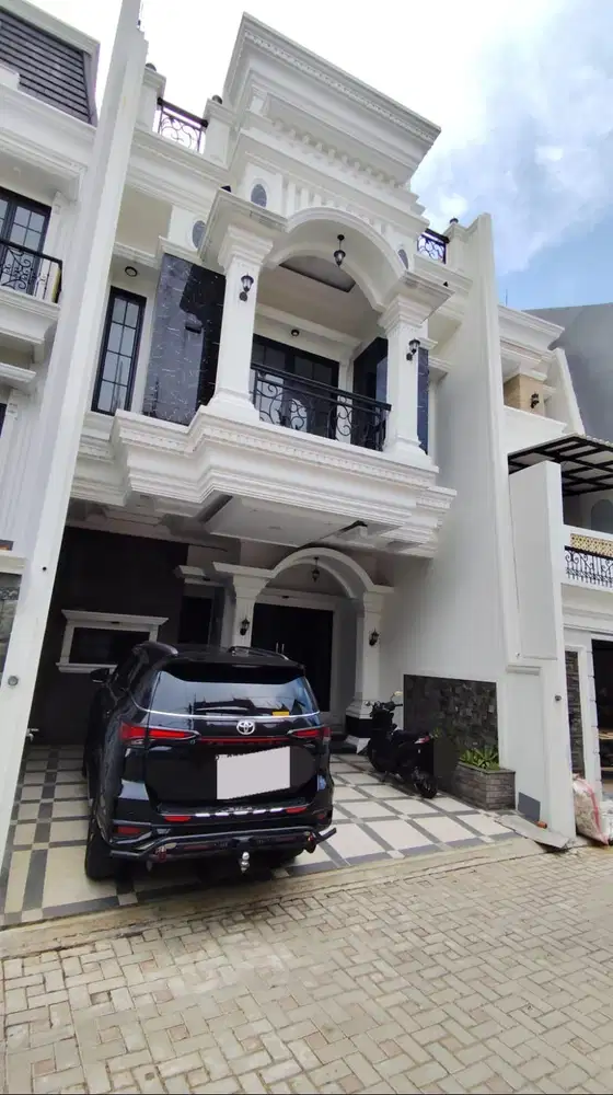 Rumah classic Modern Luxury Mewah di Jagakarsa Jakarta Selatan