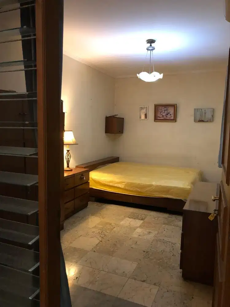 Dijual rumah intercon
