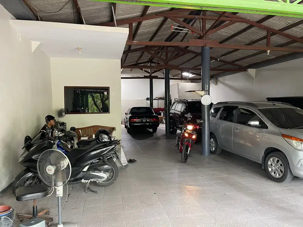 DISEWAKAN BANGUNAN EX SHOWROOM DI RUNGKUT HARAPAN SELANGKAH MERR