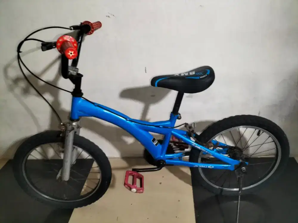 Sepeda BMX ukuran 18 kondisi normal