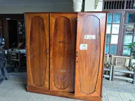 LEMARI JATI 3 PINTU MURAH