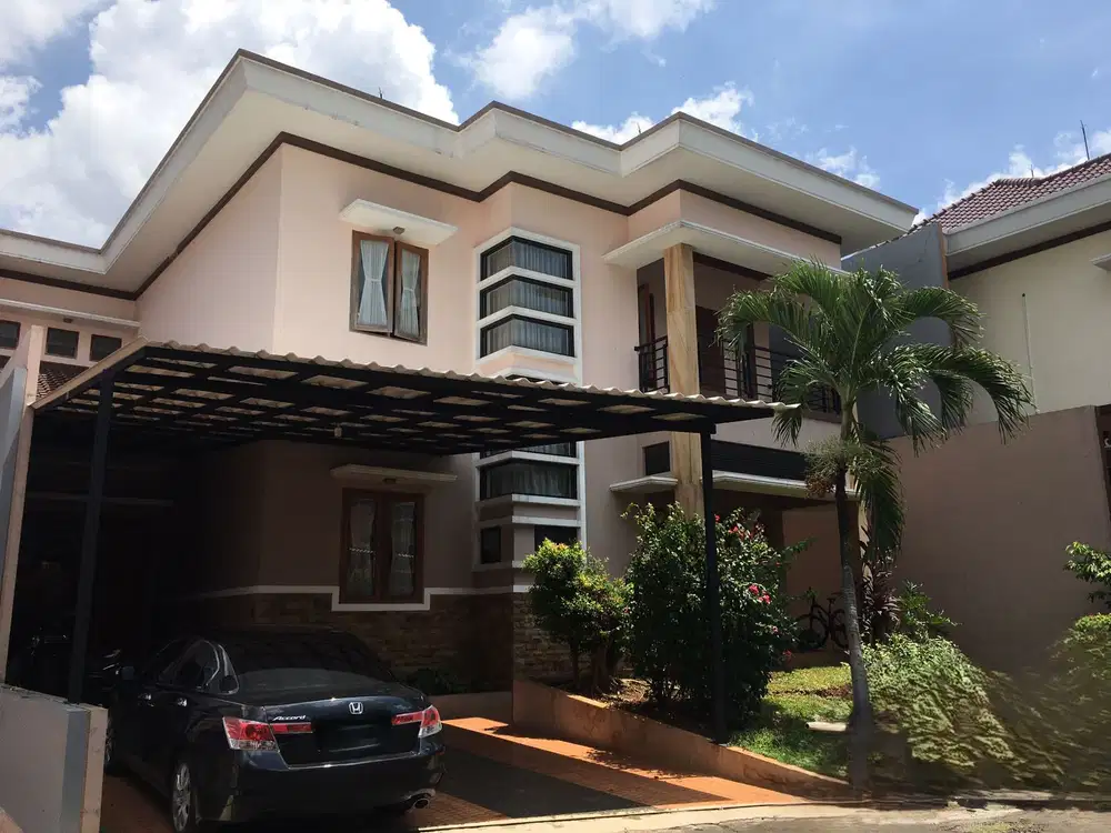 DIJUAL TOWNHOUSE 2 LANTAI KAWASAN JAGAKARSA SEMI FURNISHED