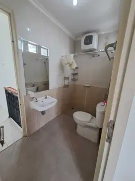 Fbai. Disewakan Rumah Fully Furnished di Florencia Lippo Cikarang
