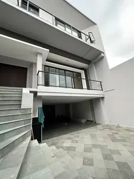 Dijual Rumah Baru Siap Huni dan Full Furnish di Sayap Pasteur Bandung