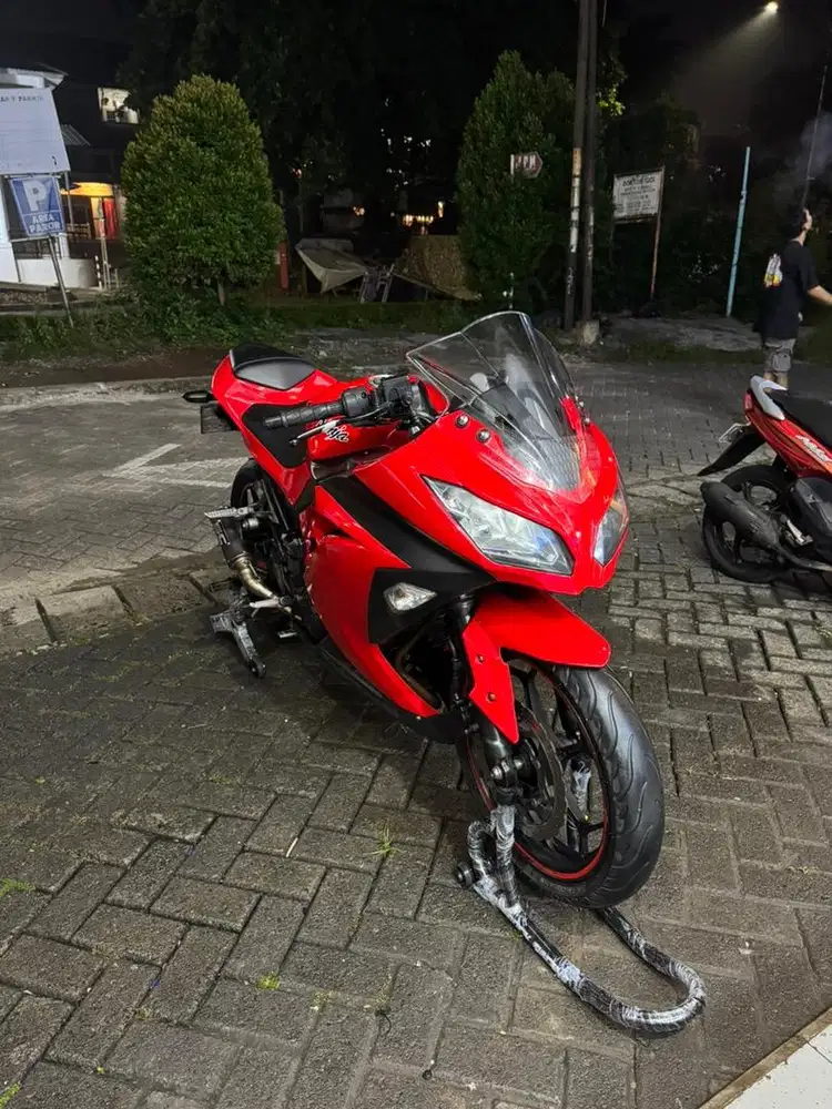 Ninja 250 Fi Non ABS ISTIMEWA