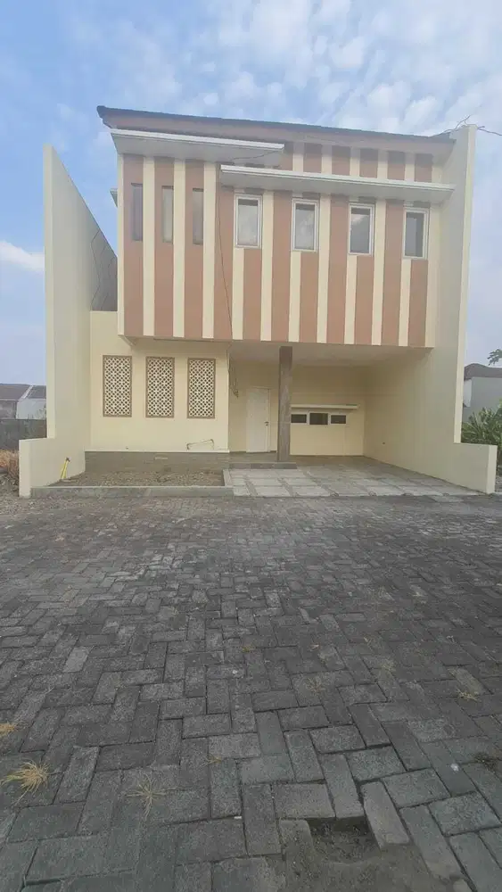 Rumah baru cluster dekat solo baru
