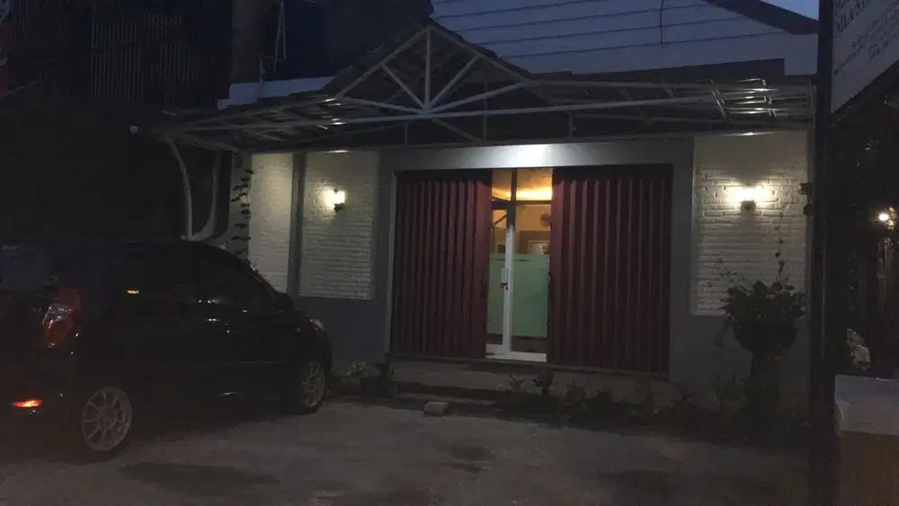 Di Jual RUMAH pinggir Jl DEWI SARTIKA Cawang JakTim