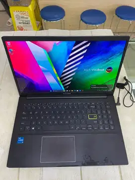Laptop Asus vivobook 15 11th gen i5 ram 8gb/512gb iris amoled bekas