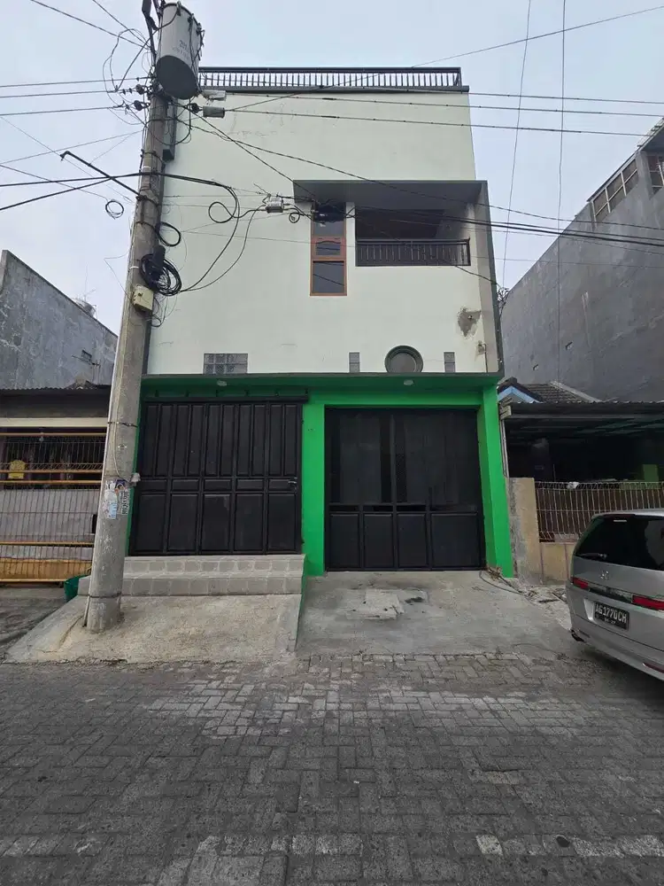 Rumah baru siap huni di dekat mall the park solo baru