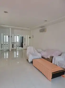 Di jual rumah di pantai indah kapuk siap huni