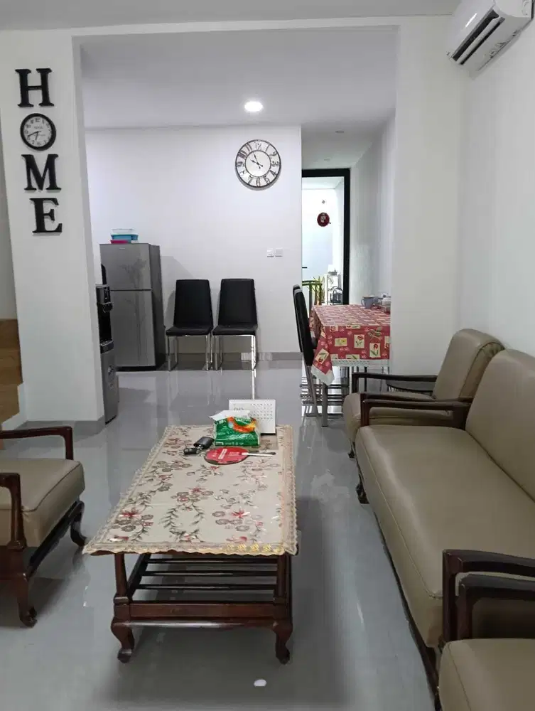 Disewa Cepat Rumah Cendana Cove Lippo Central Full Furnish Kamar 3
