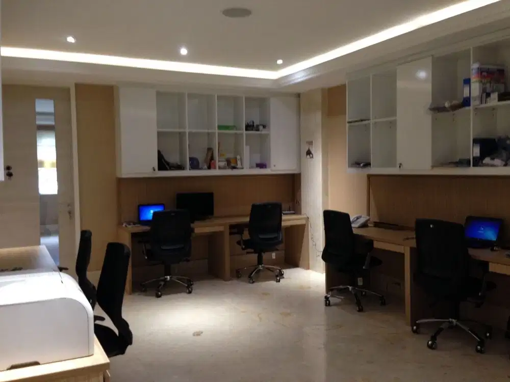 Disewakan Ruko Gading Bukit Indah 4Lt Siap pakai, Kondisi bagus