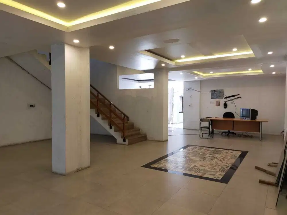 Dijual Gedung Cocok Untuk Hotel di Jl. Gatot Subroto - Bandung