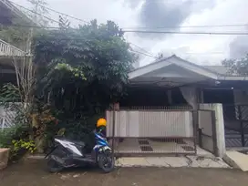 Rumah Siap Huni 10 Menit ke Cibubur Junction SHM Dibantu KPR J-28980