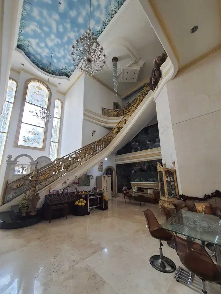 DIJUAL Rumah Sunrise Garden, Jakarta Barat