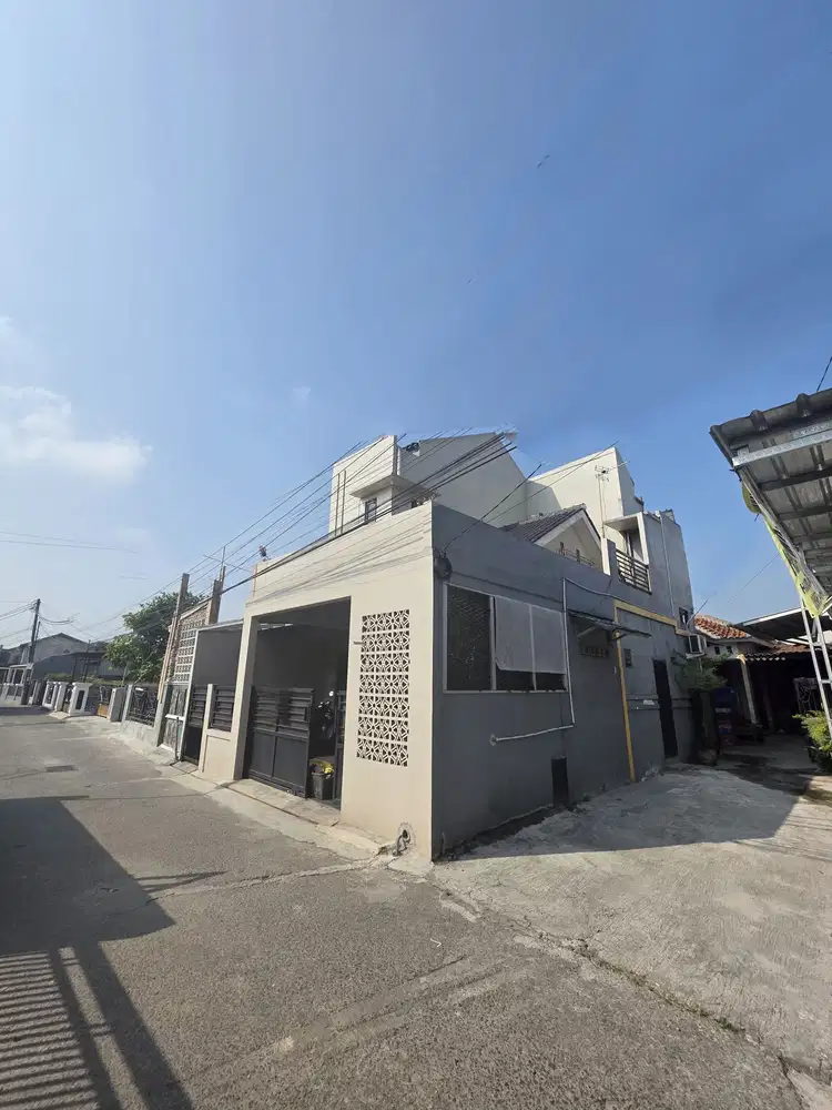 Jual rumah 1,5 lantai di Kp. Sindangkarsa, Gg. Saud, Tapos Depok