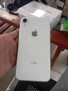 Iphone xr 128 gb Xl only