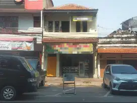Jual Rumah + Toko Kawasan Religi Ampel Surrabaya.