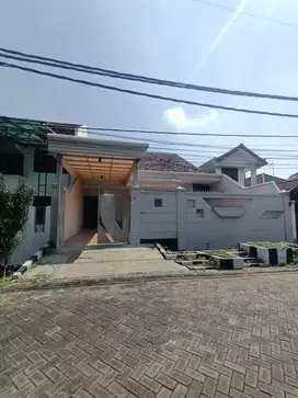 Jual rumah siap huni Raya kutisari indah murah poll