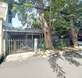Dijual Cepat Rumah Tua Lokasi Strategis Sunter Jakarta Utara