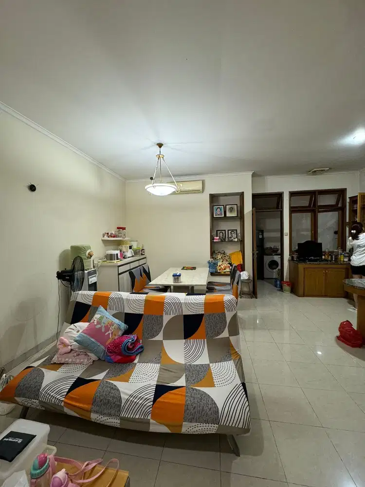 Jual Cepat! Rumah Siap Huni 2 Lantai di Janur Kuning – Kelapa Gading