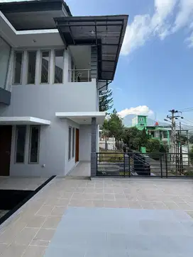 Jual Rumah BAGUS Siap Huni View KEREN Rasa VILLA Ujungberung