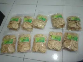Jual camilan krepek tempe