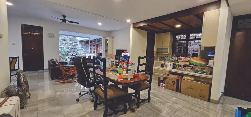 Di Jual murah rumah di jl palem raya,duri kepa lokasi sangat strategis