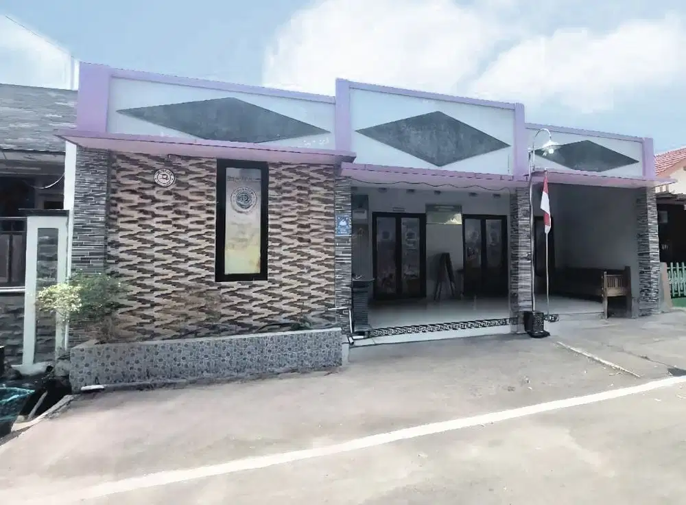 Rumah ada Ruang Usaha Palur Ngringo Karanganyar
