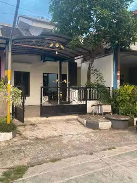 rumah di ketileng 4menit ke RSUD wongsonegoro