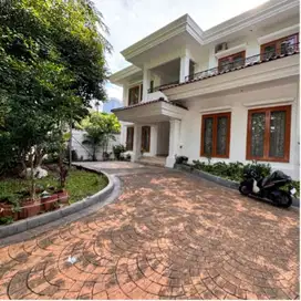 Turun! Jual Rugi Bawah NJOP Rumah Mewah Mega Kuningan