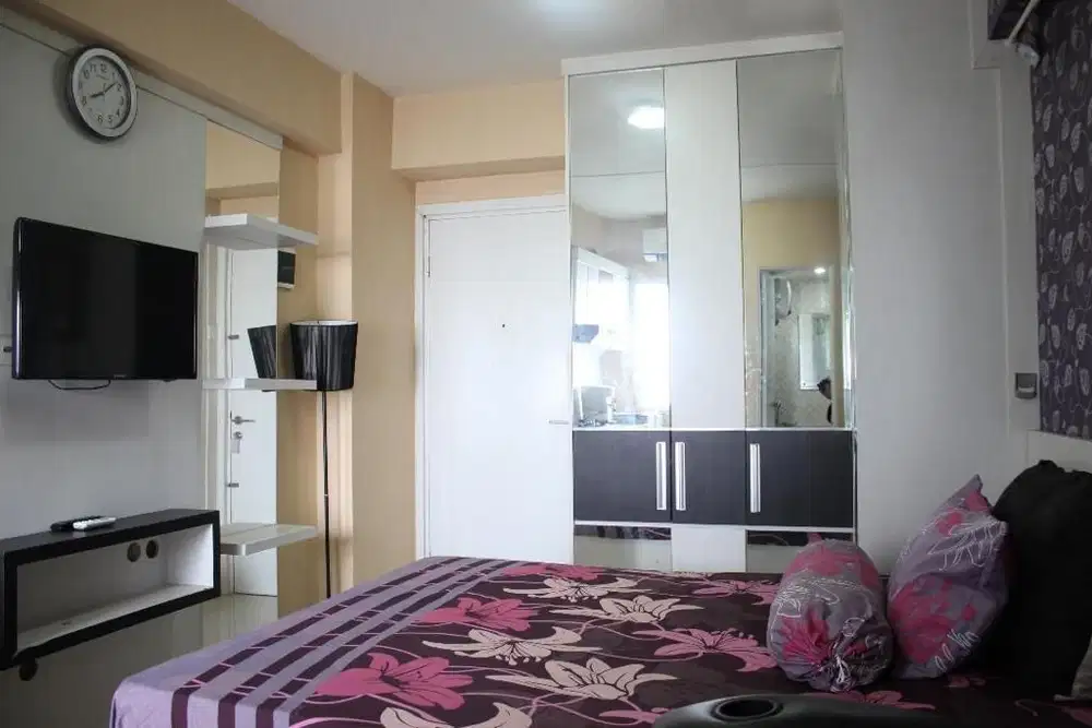 Dijual apartemen the green pramuka city studio furnish