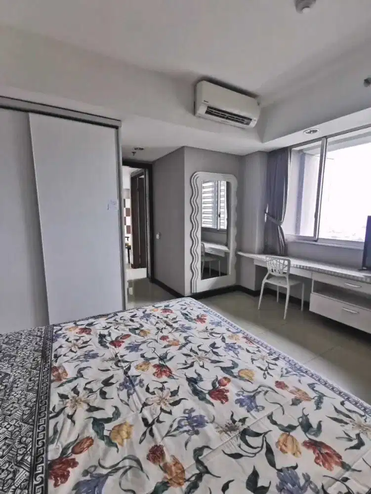 JUAL CEPAT SIAP HUNI FULL FURNISHED  APARTMENT KEMANG VILLAGE