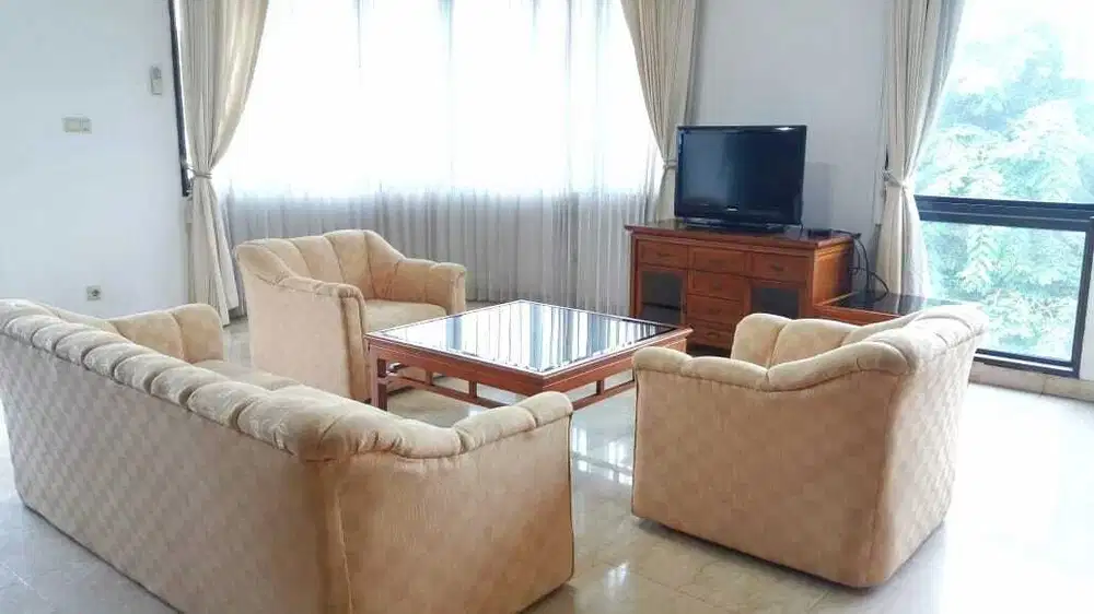 DISEWA Park Royale Apartemen 3 bedroom FURNISHED