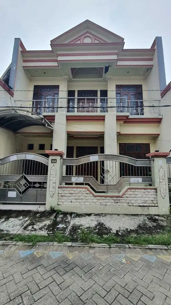 Rumah Siap Huni di Manukan Lor Surabaya Dua Lantai
