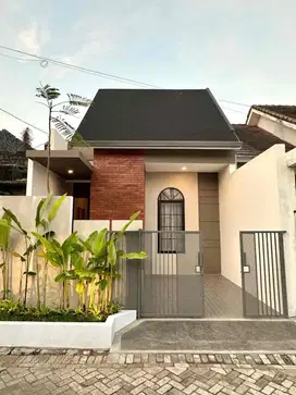 Dijual Rumah Baru siap huni lokasi Area Bandulan Barat