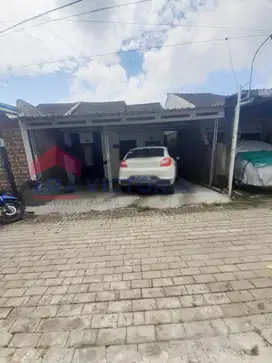 Rumah 2kamar siap huni dekat poros jalan malang surabaya