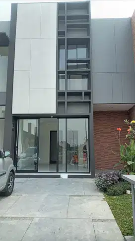 DIJUAL RUMAH DALAM KOMPLEK SUVARNA SUTERA TANGERANG