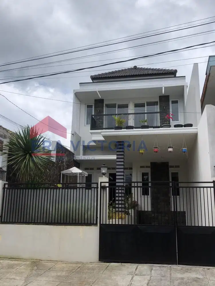 Rumah Lokasi Dekat Museum Angkut View Dari Rooftop 360 Derajat