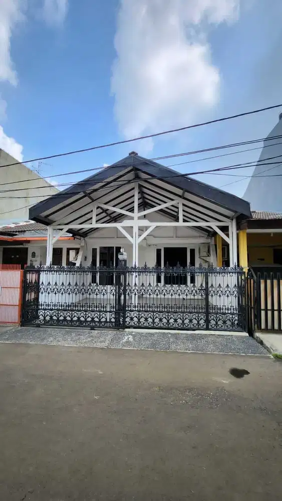 Rumah Janur Kuning Kelapa Gading – Strategis, Turun Harga